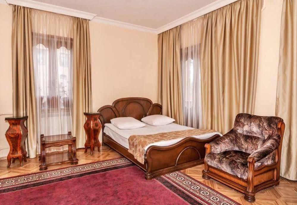 Hotel Vip Tbilisi Exterior foto